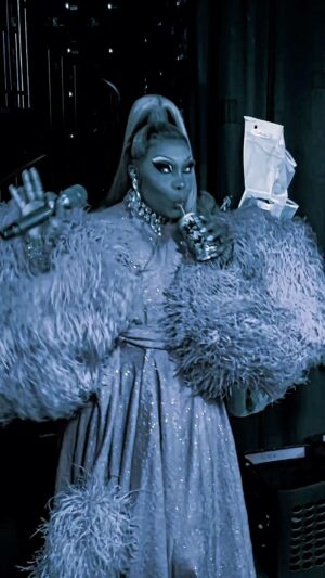 Asia O'Hara Instagram - In honor of the 500th show at RuPauls Drag Race Live, I’d live to show you some of the magic that happens backstage.  90 minutes, 12 costumes, 6 shows a week.  @edwardsizzahands2.0 @rico.couture @theladyhyde @jamesduffdesigns @angelayalacouture @misssinaking @sunshiine_420 @litebright_nerd @vossevents @worldofwonder @rupaulsdragrace @flamingovegas @thedragonladyec @mrkennethblake. Video by @_trentifer_