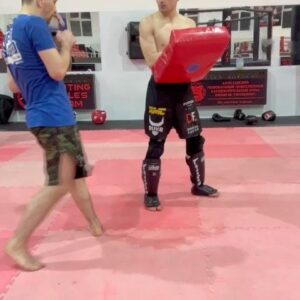 Askar Askarov Instagram - 🦵🔪🔪
#Февраль#будет#жарким #ufc#