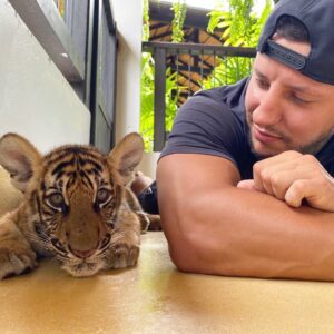 Askar Mozharov Instagram - 