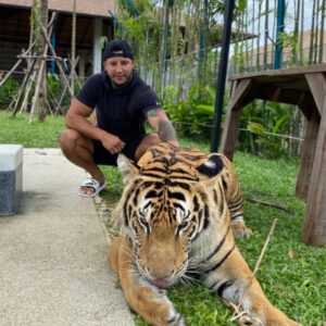 Askar Mozharov Instagram - 