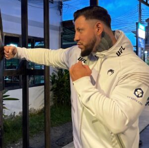 Askar Mozharov Instagram - 