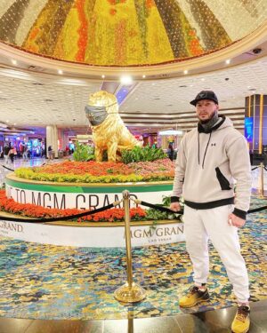 Askar Mozharov Instagram - MGM