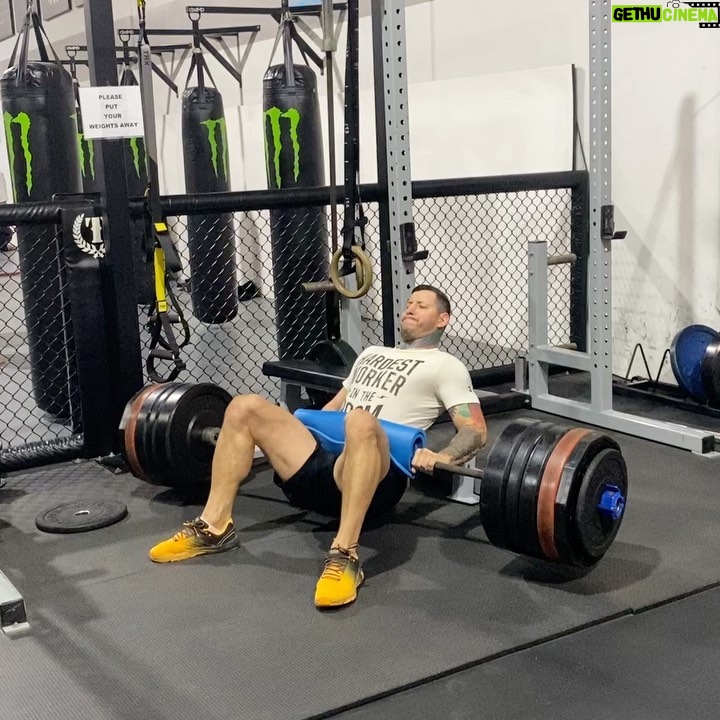 Askar Mozharov - 2.2K Likes - 203 kg