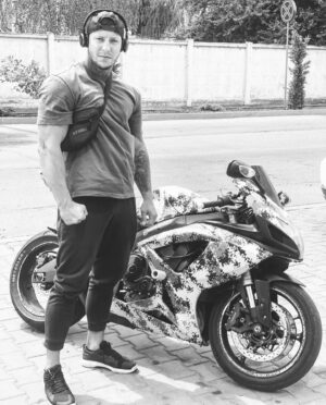 Askar Mozharov Instagram - 