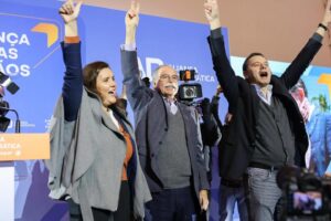 Assunção Cristas Instagram - Foi uma grande alegria participar na campanha da AD e sentir a força da mudança a crescer! Muita força Aliança Democrática! Portugal precisa de uma mudança segura! Portugal precisa da AD! 👍💙🧡

#MudançaSegura
#AcreditarNaMudança