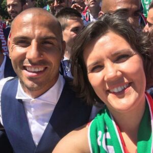 Assunção Cristas Instagram - Onde estava no dia 𝟭𝟬.𝟬𝟳.𝟮𝟬𝟭𝟲? No dia seguinte, estive com os craques de @portugal 🏆🇵🇹 #Portugal #Euro2016