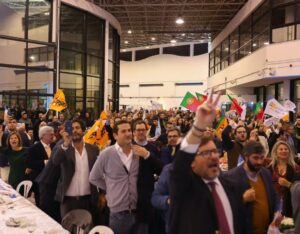 Assunção Cristas Instagram - 🚌OURÉM

💙 Contámos com a presença da nossa ex-presidente @assuncaocristas para dizermos aos oureenses que podem confiar numa #MudançaSegura no próximo 10 de março ! 

💪A onda vai crescendo, Portugal vai ganhar ! 

📸António Noronha 

#CDSPP #Direita #Portugal #Legislativas2024