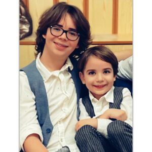 Ata Berk Mutlu Instagram - Canım kardeşim Can 🧡 Doğum günün kutlu olsun... İyi ki doğdun ve ben iyi ki abi oldum ! İyi ki varsın.. 👬🧿 Seni çok seviyorum. 😍🥰😘 @canmutlupiki