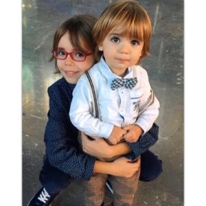 Ata Berk Mutlu Instagram - Abi olmak ne güzel bir duygu... ❤️🥰 Bugün benim minik kardeşim Can’ın doğum günü... 🙏 Seni çok seviyorum canım kardeşim iyi ki doğdun, iyi ki varsın ! 🎉🎈🎁 @canmutlupiki