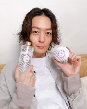 Atsuhiro Inukai Instagram - クラブ　すっぴんパウダー
youtubeの方にも動画あります！
#clubsuppin#クラブすっぴんパウダー#ar#犬飼貴丈#肌#人