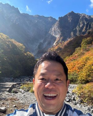 Atsuhiro Tsuda Instagram - 谷川岳と私
昔見たショッキングな映像が谷川岳と知って驚いてる。こんなことがよくある。
超綺麗だったよ
#ごいごいすー