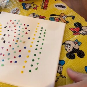 Atsushi Tamura Instagram - 不定期開催
田村家のアートの日
家族みんなでアートを楽しむ時間を作っています。それぞれが自由な発想を出し合ってアートを楽しみます^_^

娘たちへ
自由に表現してください。時にはキャンバスを飛び出して表現しても良いと思う。あなたたちの感じるままに誰の制約も受けることなく表現を楽しんでください。まわりと比べる必要はないからね…どうしてもまわりの目が気になるけれど大事なのは自分がどう感じるか、どう表現したいかだよ。
　　　　　　　　　　　　　　　　　　パパより