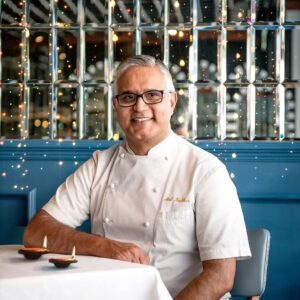 Atul Kochhar Instagram - Let the flame of the candles and the earthen lamp cleanse your heart, mind, and soul. thereby enriching your connection with the almighty. Wish you a joyful celebration of the festival. Happy Diwali. 💫🤗🌼✨
.
.
.
.
#atulkochhar #michelinstar #michelinstarchef #happydiwali #indianfestival #britindian #indiancuisine #festivalsofindia #happydiwali #Diwali