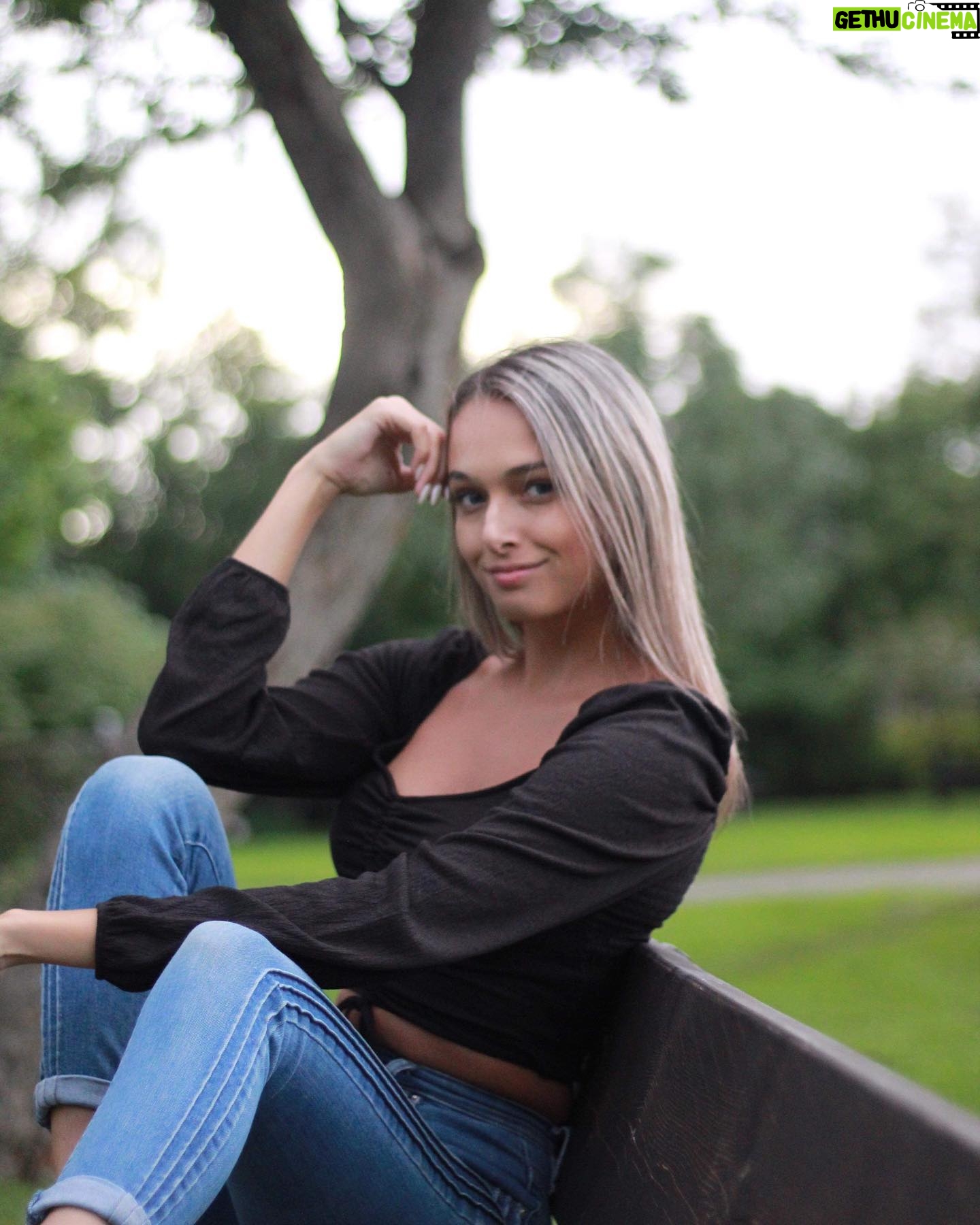 Audrey Blanchet - 430 Likes - Your heart finally realized that being happy meant letting go🦋