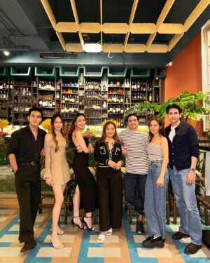 Aukkarat Jittasiri Instagram - วันที่ดี กับอาหารที่ดี และคนรอบข้างที่ดี 🫶🏻🎉 @4garcons 
#4garconsbkk
#AuthenticFrenchFood

#GOATHUBPR