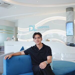 Aukkarat Jittasiri Instagram - แวะมาดูแลผิวตัวเองอีกแล้วที่ @idlantiagingcenter ✨ จัดเต็มมากรอบนี้ ทั้งเติมวิตามินให้ผิว , กำจัดขนหนวดเครา , ทรีทเม้นท์หน้าใสและ โปรแกรม ID-GUN แฮปปี้มากฉ่ำว้าว 💕
.
#idlhospital #idl #รีวิวทรีตเม้นต์หน้าใสidl #หน้าใส #idlantiaging #glowfactor