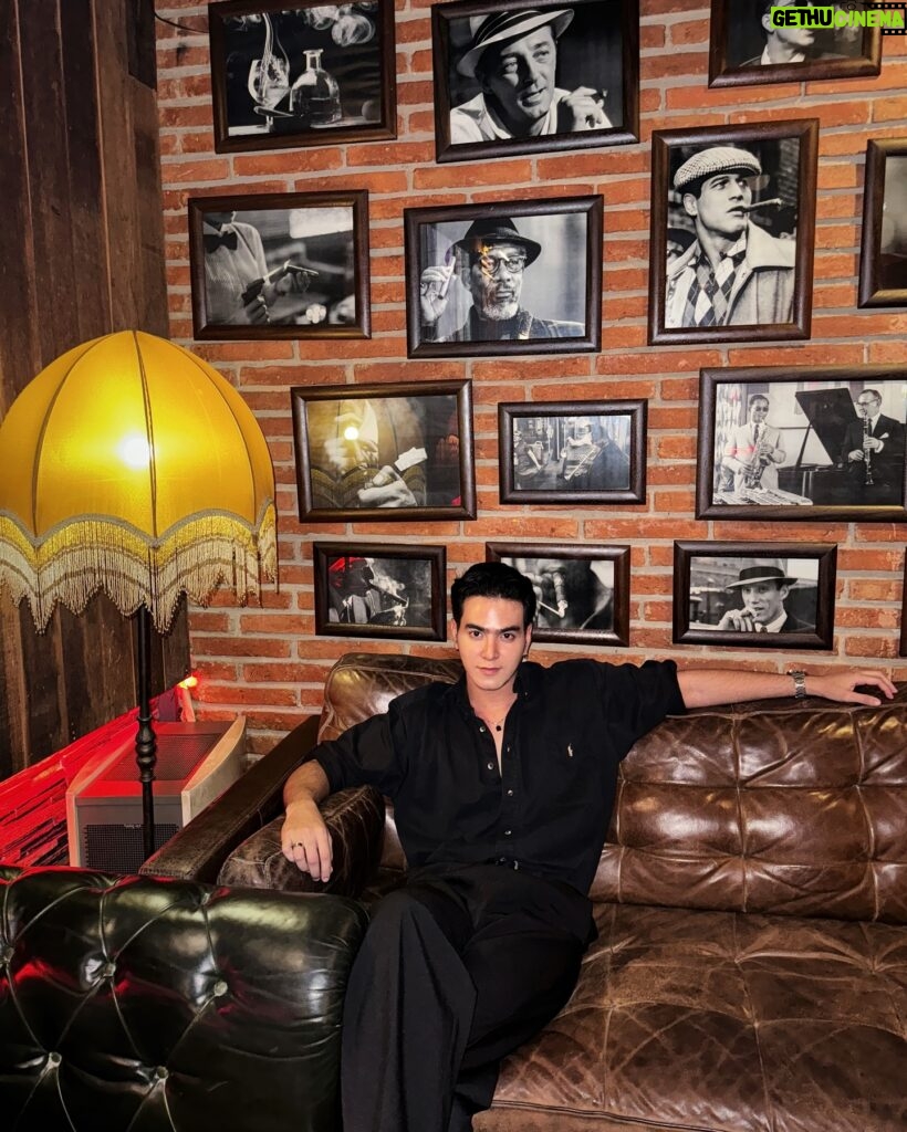 Actor Aukkarat Jittasiri HD Instagram Photos And Wallpapers May 2024 Aukkarat Jittasiri 6 HMF8os734 820x1024