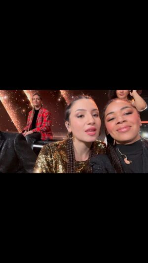 Aurélie Konaté Instagram - C’était incroyable 
Merci à tous pour vos messages.
Quelle émotion !!
Ce duo avec @lenie_v13 était ouf.
Je vous aime et vive la @staracademytf1