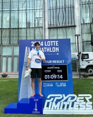 Austin Kang Instagram - 2024 lotte aquathlon done!☑️ what race is next before October triathlon course? 🏃🏻‍♂️🚴🏊

#스파이더, #2024롯데아쿠아슬론, #스파이더러닝화, #MXDAB, #MXDAB러닝화
