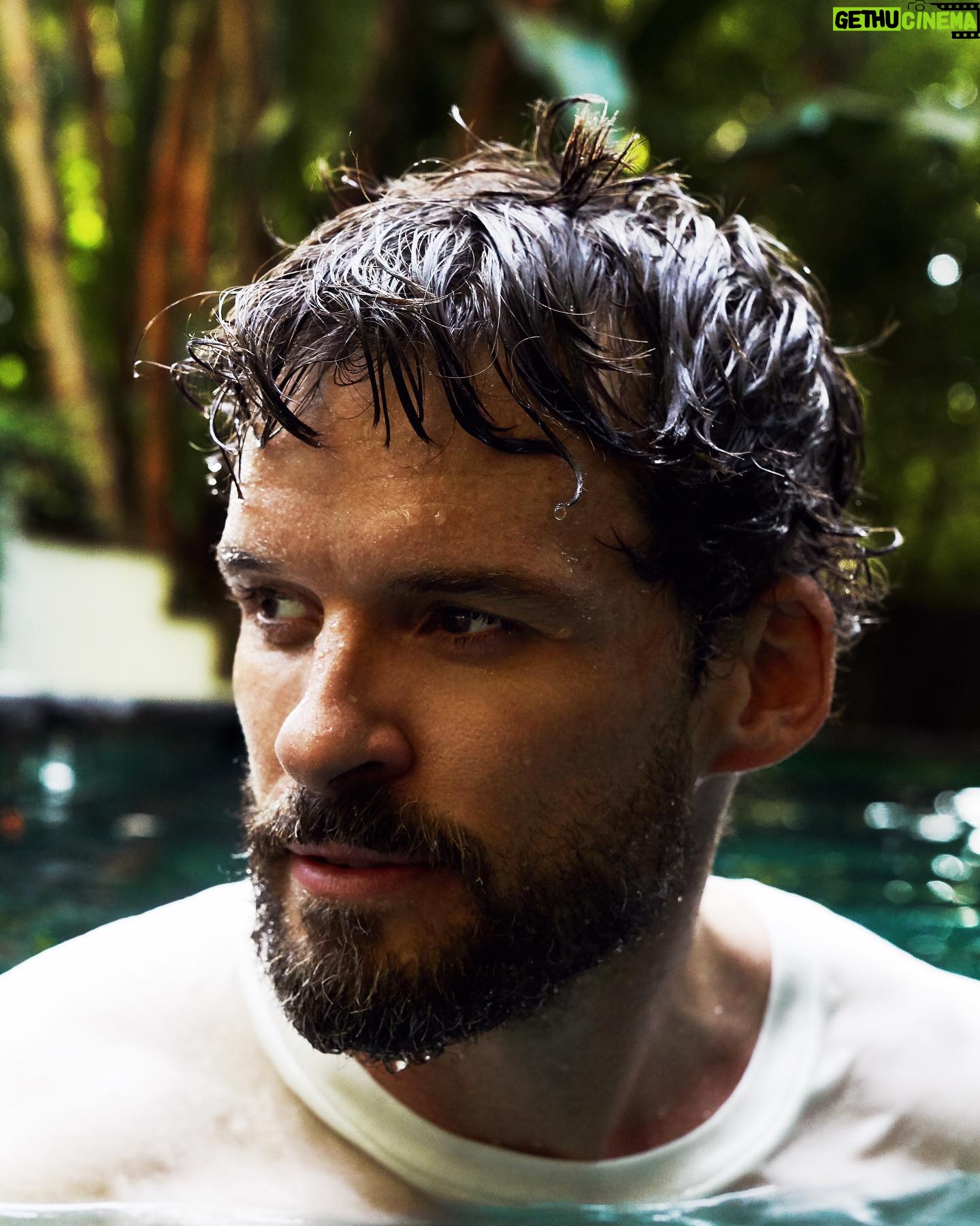 Austin Nichols - 10K Likes - Tryin to stay cool. Happy 4th of July, friends! @photobyhudson