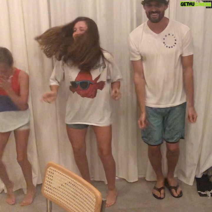 Austin Nichols - 12.4K Likes - Thanks to @theweeknd for getting us pumped up for the weekend with Blinding Lights. Thanks to my nieces for teaching me the choreography.
