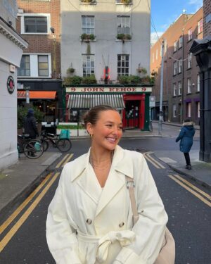Autumn Rose Gruber Instagram - dublin diaries 💌