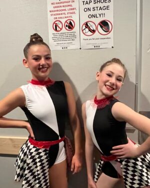 Ava Grace Cooper Instagram - Had so much fun at @dancepowercompetition with all of my friends from @rnbdance 💕Everyone did amazing!!! Thanks for making it such a fun experience💕