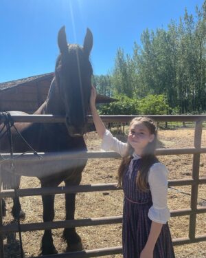 Ava Grace Cooper Instagram - Back on set! The horses are always so sweet!!💕
#horse #set #whencallstheheart #filming 
 #hearties @wcth_tv @gracynshinyei @hallmarkchannel