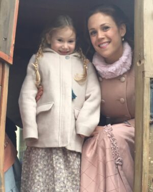 Ava Grace Cooper Instagram - Happy birthday @erinkrakow 🥳🎉I love you so much! I have always looked up to you ever since I was little! You're my biggest role model!! I hope you have the best day ever gorgeous!!💕💗
