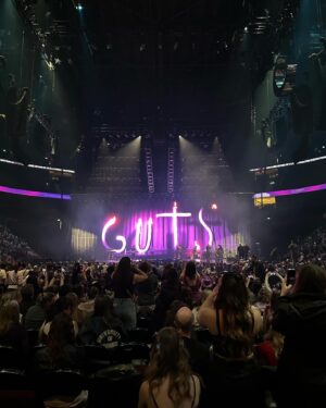 Ava Ro Instagram - GUTS TOUR “24 

may or may not have cried the entire time… love u so much olivia 💜