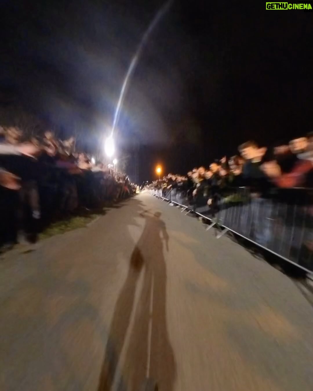Average Rob - 78.4K Likes - Holy shit! Merci everybody who watched the first ever Turbo Cross! What started of as a joke, became possibly the biggest livestream in Belgian history: 400.000 viewers 🤯 Still can’t believe it. Merci for all the love! Merci to every rider who risked their life for entertainment haha. Can’t walk properly today but very thankful for everything. Much love to @diegemcross & @belgian_cycling for believing in this project ❤️ Again next year?
📸 @kramon_velophoto @matspalinckx @tourdetietema