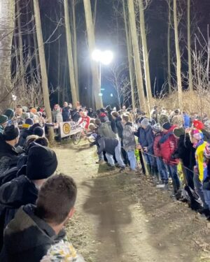 Average Rob Instagram - Holy shit! Merci everybody who watched the first ever Turbo Cross! What started of as a joke, became possibly the biggest livestream in Belgian history: 400.000 viewers 🤯 Still can’t believe it. Merci for all the love! Merci to every rider who risked their life for entertainment haha. Can’t walk properly today but very thankful for everything. Much love to @diegemcross & @belgian_cycling for believing in this project ❤️ Again next year?

📸 @kramon_velophoto @matspalinckx @tourdetietema