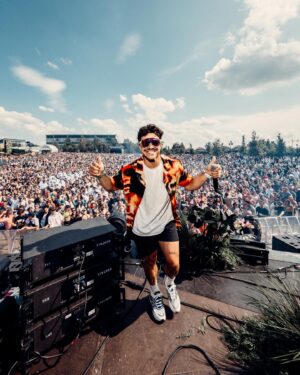 Average Rob Instagram - merci @tomorrowland for being chaud boulette wtf 🥵♥️ @omdathetkan 
merci @lostfrequencies for the opportunity
pics by @rafaeldeprost