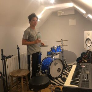 Axel Auriant Instagram - Rehearsals 🎧⚡️🤍
