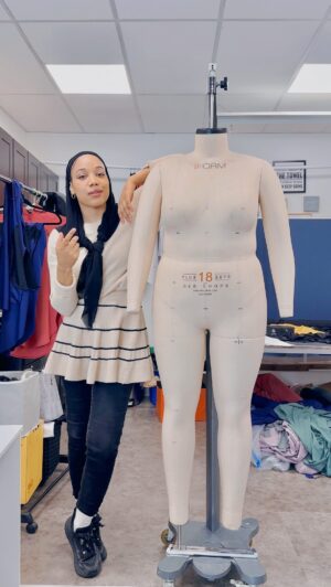 Ayana Ife Instagram - Her name is …

Isn’t she stunning in her @ayanaactive matching set! 
Sign up to our mailing list for updates on our sportswear launch 🚀 
•
•
•
•
•
#ayanaactive #ayanaife #alvanon #alvonic #mannequin #modestfashion #modestsportswear #designerayana #projectrunway #sustainable #bridgerton #modestfashion #bridgertonnetflix #modesty #repreve #modestandmodern #modesta #modeststyle #modest #modestfashionista #blackowned #modesto #modestishottest #modestapparel #modestlyhot #bridgertonseason3 #bridgertonsonnetflix #modestfashion #entrepreneurship