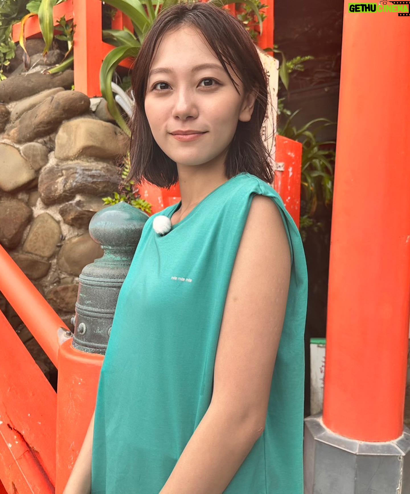 Ayano Kudo - 1.3K Likes - BS12にて8/15から放送の久住昌之のニッポン箸休めさんぽに出演します!なんと私の地元!宮崎です!!!
孤独のグルメの原作者久住さん。ドラマにも出演させて頂いていたのでとてもお会いしたかった方です。そして地元の大先輩温水さん。今回初めてお会いできてとても嬉しかったです。
お二人と宮崎という場所でロケが出来て幸せでした!
放送観てね🫶🏻
Hairmake @akemimuraki
いつもお世話になっております♪