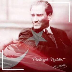 Ayça Mutlugil Instagram - Cumhuriyetimizin 100. Yılı Kutlu Olsun🙏 Canım Atam, adına ve tüm emanetlerine daima sahip çıkacağız 🇹🇷🐺