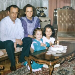 Ayçin Tuyun Instagram - ah benim canım annem!bilge annem!çok direndin kansere  son ana kadar pes etmedin annem ama kader işte seni bizden aldı!ah bu kanser....27 Aralık 2007!kanser sen bize neler yaptın? #kanser #annemmmmmmmmmmm❤️❤️❤️❤️❤️❤️