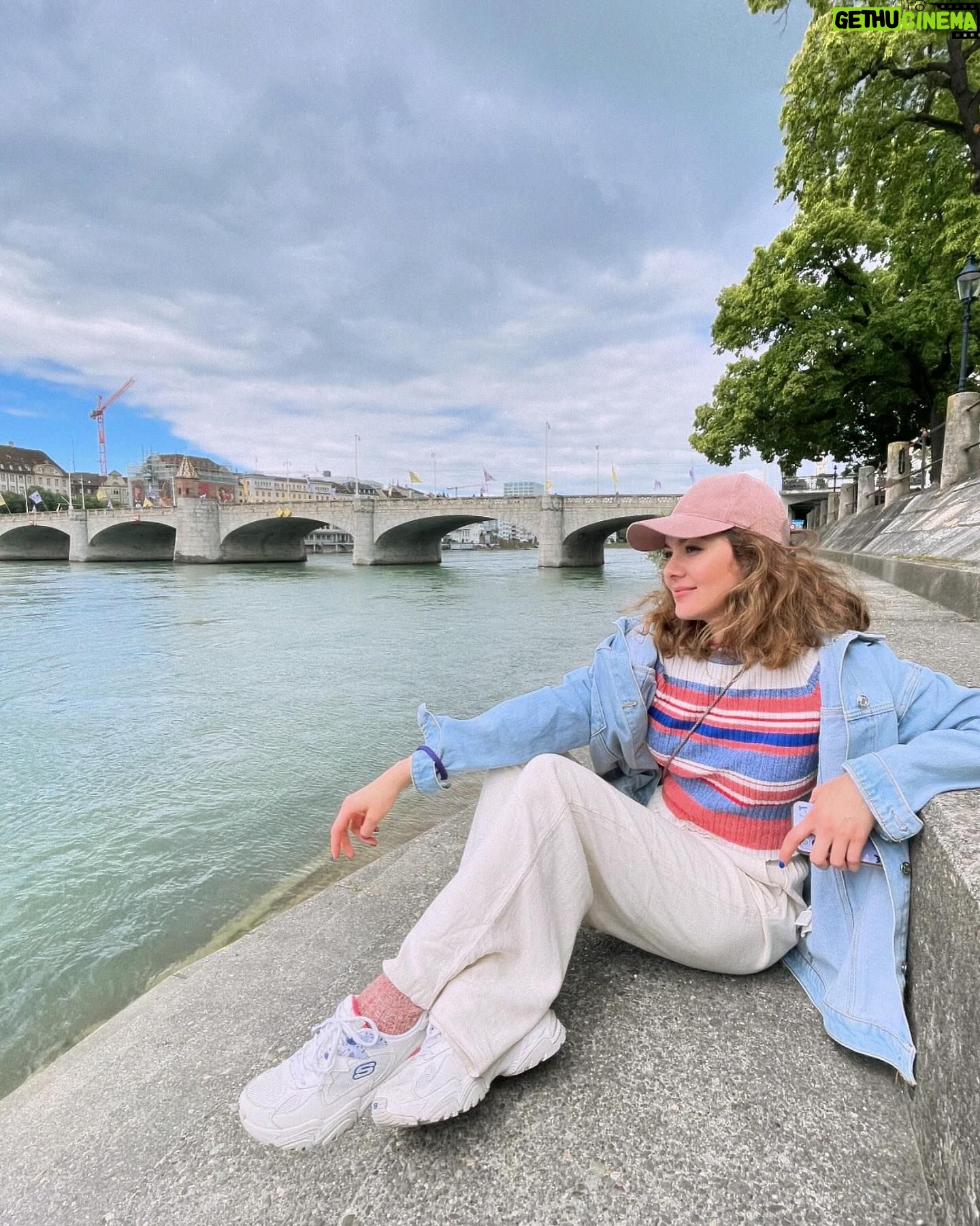 Aydan Koptur - 3 Likes - Baaaaazzzıııı-llll 🥰🐦⬛🙌
•
•
•
#basel #memories #friends #vacation