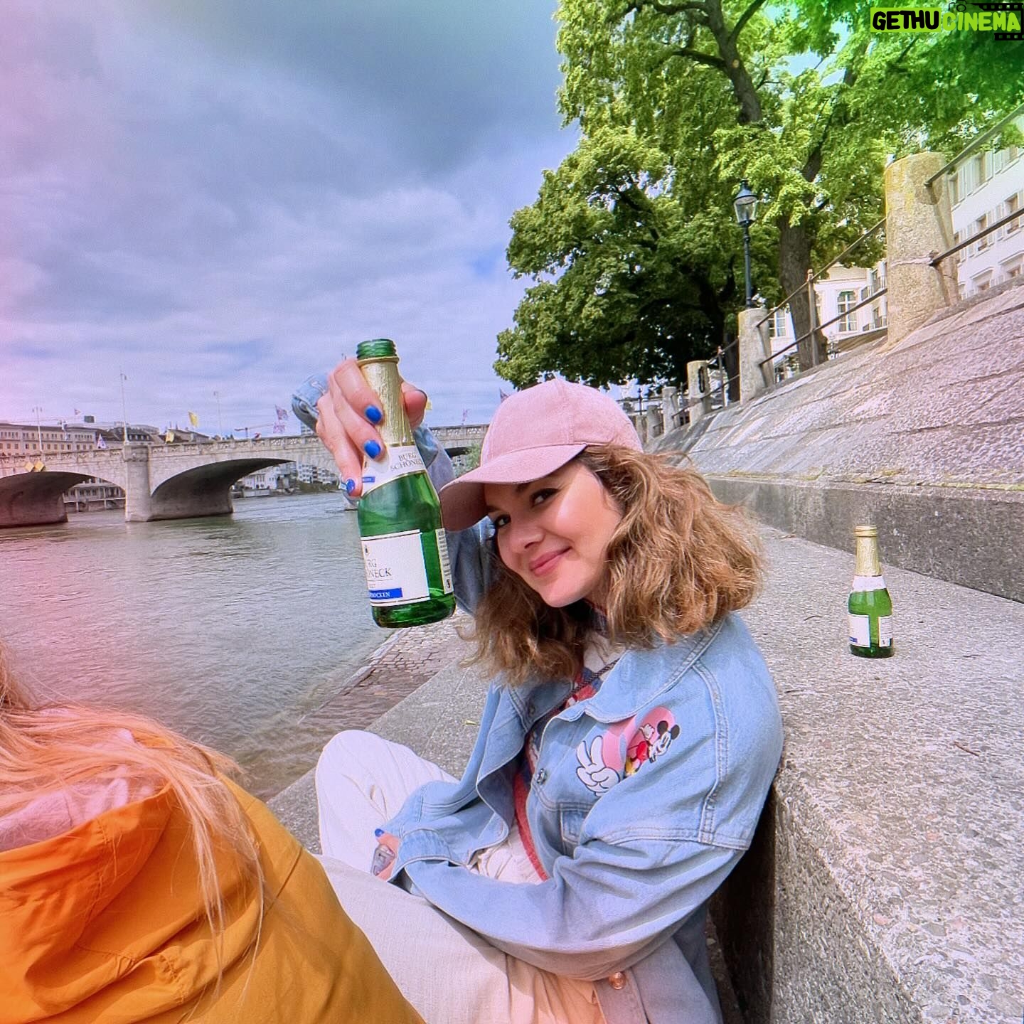 Aydan Koptur - 3 Likes - Baaaaazzzıııı-llll 🥰🐦⬛🙌
•
•
•
#basel #memories #friends #vacation