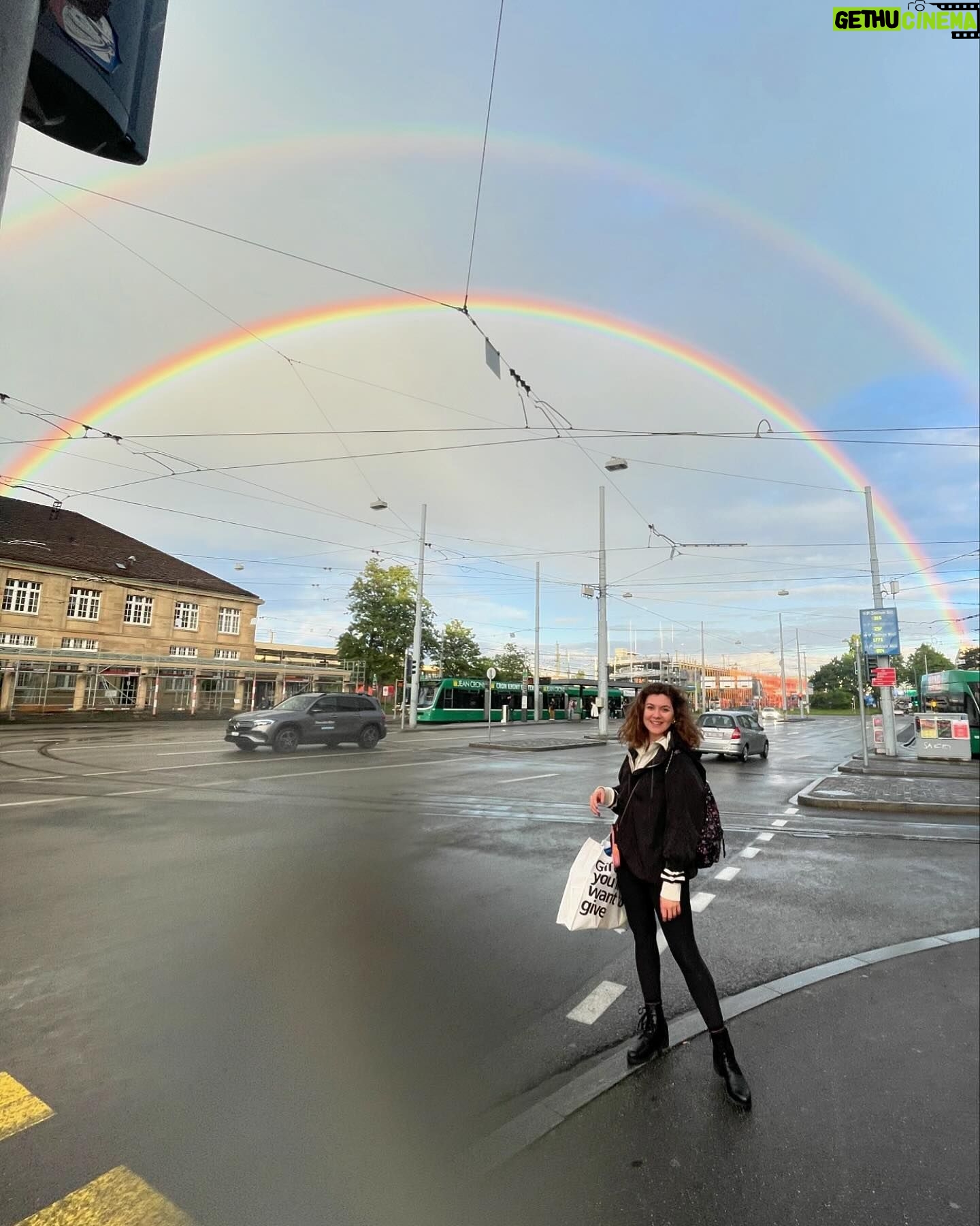 Aydan Koptur - 3 Likes - Sanırım ilk defa çift gökkuşağı gördüüüüm 🥹🫠🙏🏻🌈💗
•
•
#love #color #basel #memory #vacation #diary