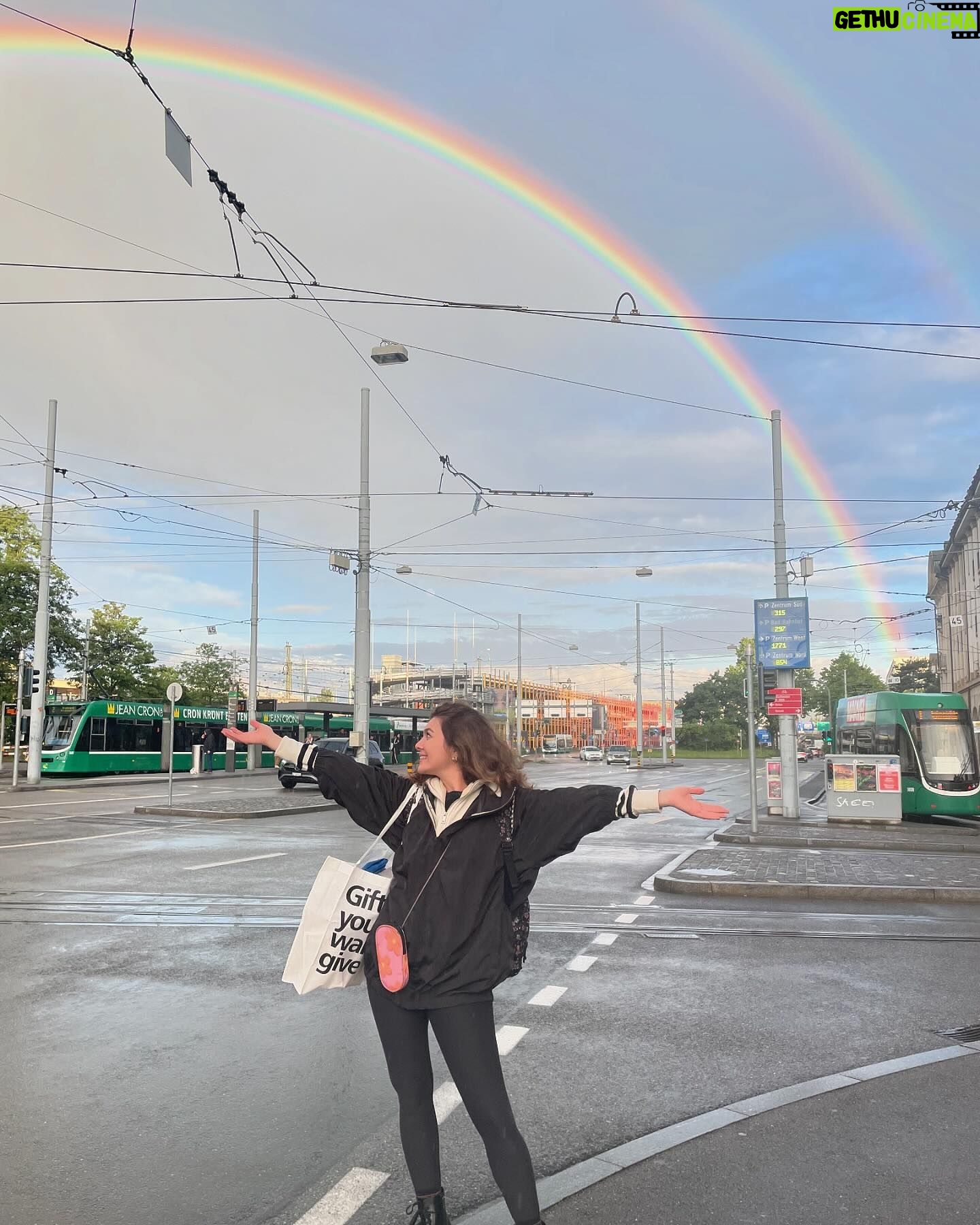 Aydan Koptur - 3 Likes - Sanırım ilk defa çift gökkuşağı gördüüüüm 🥹🫠🙏🏻🌈💗
•
•
#love #color #basel #memory #vacation #diary