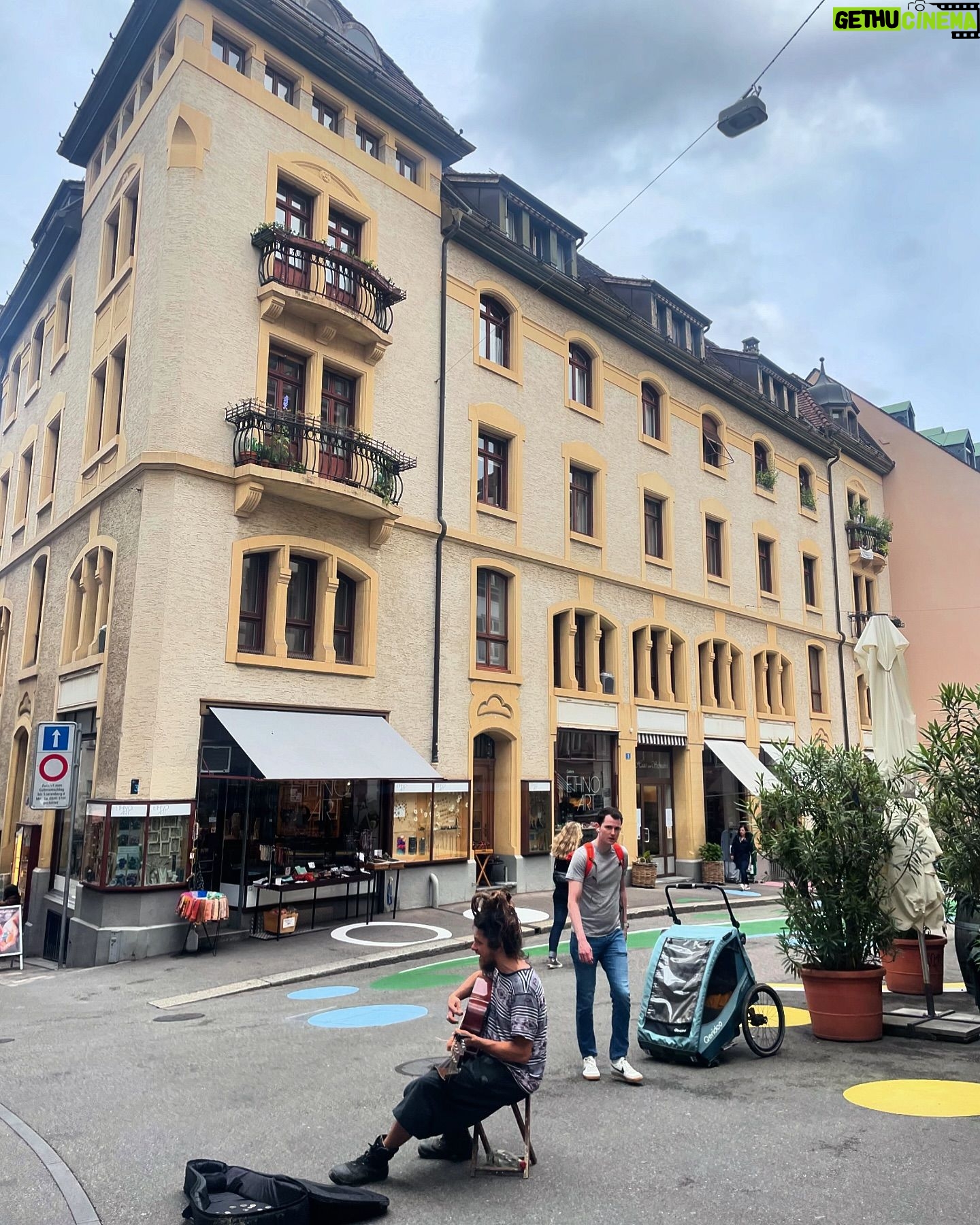 Aydan Koptur - 3 Likes - Yine star parça videoda gizli… 🤫 kakajsh esprilerim ve ben 🤖 #photodump #throwback #sunday #lastweekend #basel #memories