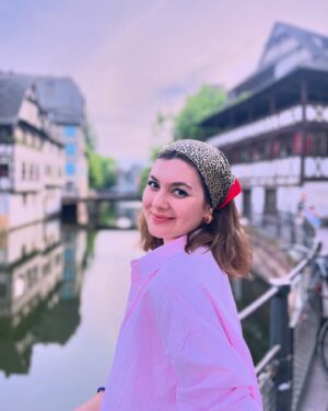 Aydan Koptur Instagram - Böyle bitiremezsin yalnız Aydicim. Çok fotoğraf var… 🙇‍♀️💖🐆 
•
•
#strasbourg #france #love #fairytail #diaries