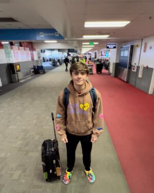Ayden Mekus Instagram - The Ayden face is traveling the world ✈️😂