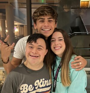 Ayden Mekus Instagram - September dump 💕🫶
 (swipe to see the GRAND FINALE 😂)