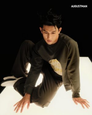 Ayden Sng Instagram - First for the year, this time with @augustman for @onitsukatigerofficial 🖤💛⁣
⁣
Thoroughly enjoyed this shoot - from the interview with @kellylewi, to the shoot with @shawnpaultan @daryllalexiusyeo and being around my own team @adakohhn @yyingcui @sleepiingalien @windzh ✌🏻⁣
⁣
Nowadays, time spent in Singapore, especially doing what I love here, is a rarity - which make such experiences even more meaningful, for home is where the heart is. ⁣
⁣
I always look forward to cover interviews because they represent the phase of life and state of mind I’m in at this point - you think and grow a lot in a state of flux and what better way to document than with an in-depth interview on your perspective on life, work, and everything that matters? ⁣
⁣
Thanks to the team at @onitsukatigersg @pinkbicycle @simwj and @brokeyetbespoke for making this happen 🙏🏻 till the next one ☝🏻 ⁣
⁣