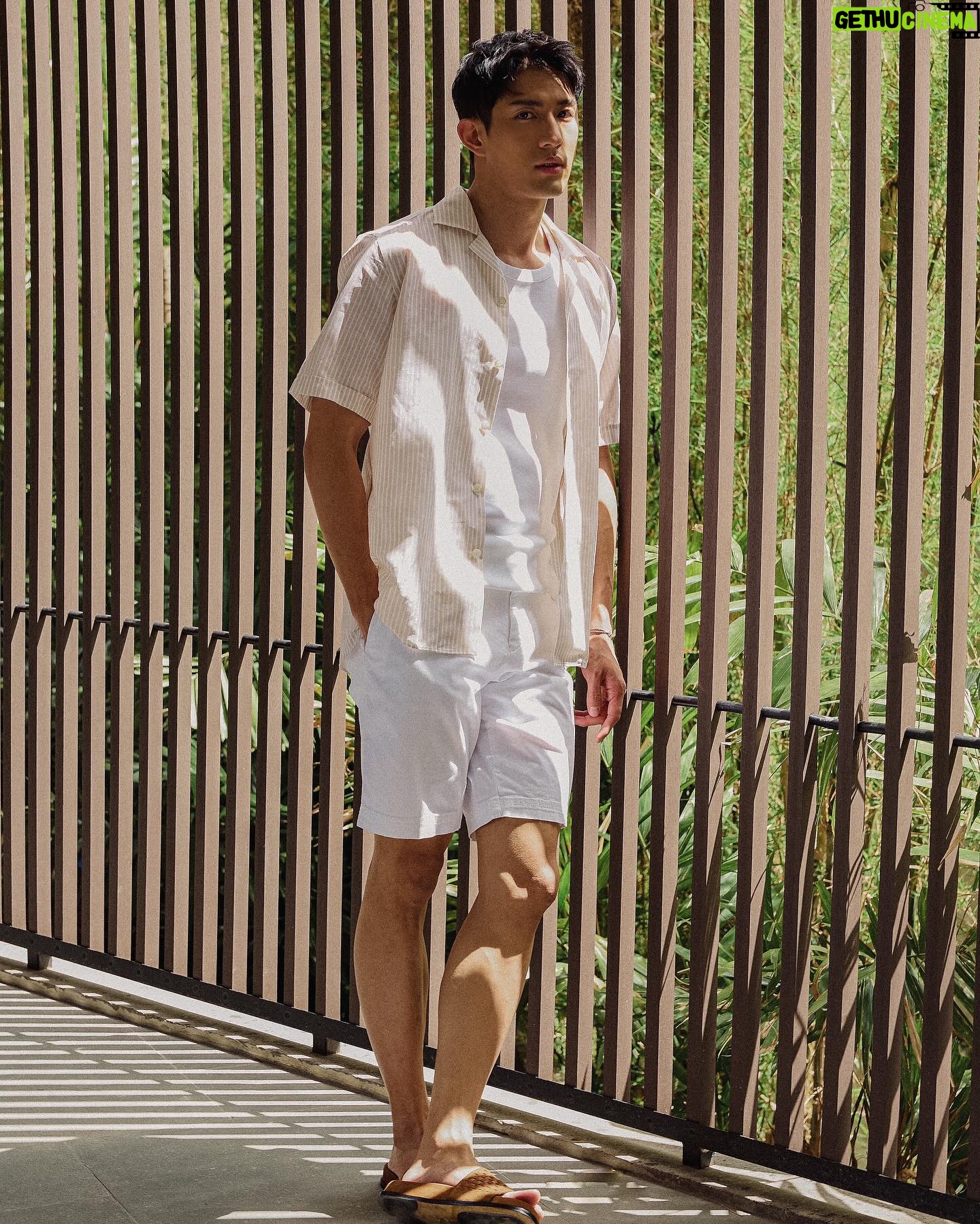 Ayden Sng - 3.6K Likes - The BOSS way of life in Bali ☀️🌴
Extending my love for @BOSS from work to play, from formal to resort 💛
#BeYourOwnBOSS #BOSSHouseBali
