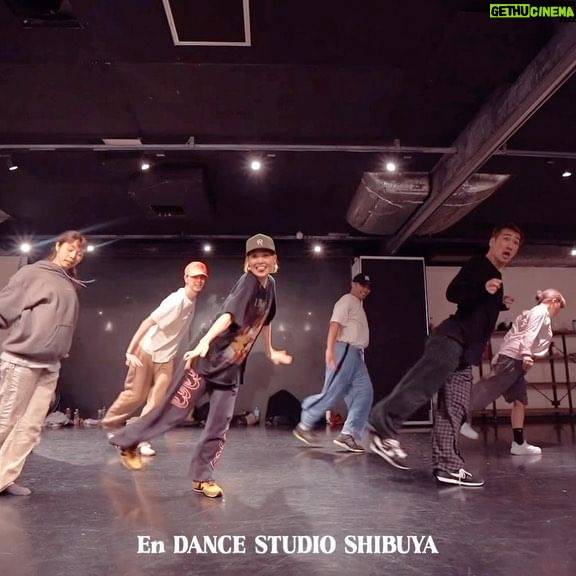Aye Hasegawa - 1K Likes - It has been a very long time since I’ve danced with these friends💕Thank you for reminding me how fun dance is🥰 and thank you @shaunevaristo for awesome class always and bring people together🫶🏼
ずっと友達と踊ってたい🥰
@oguristkgz @shoji_stkgz @noppo_stkgz @itk7 @maakun_masahiro @littlepeach0 🫰🏼