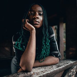 Ayisha Issa Instagram - #mood 📸 by @arwinfm
.
.
.
.
.
.
.
.
#braids #braidstyles #instagood #ebonywomen #bjjgirls #strongwomen #picoftheday #winterfashion #plaid #melaninpoppin #greenbraids #ootd #photography #hd #photooftheday #toronto #torontophoto #canadian #streetstyle #fashun #fashion #fallfashion #covidmood #bjjgirls #greenhair #ayishaissa #bjjgirls #nature #streetphotography #urbanphotography
